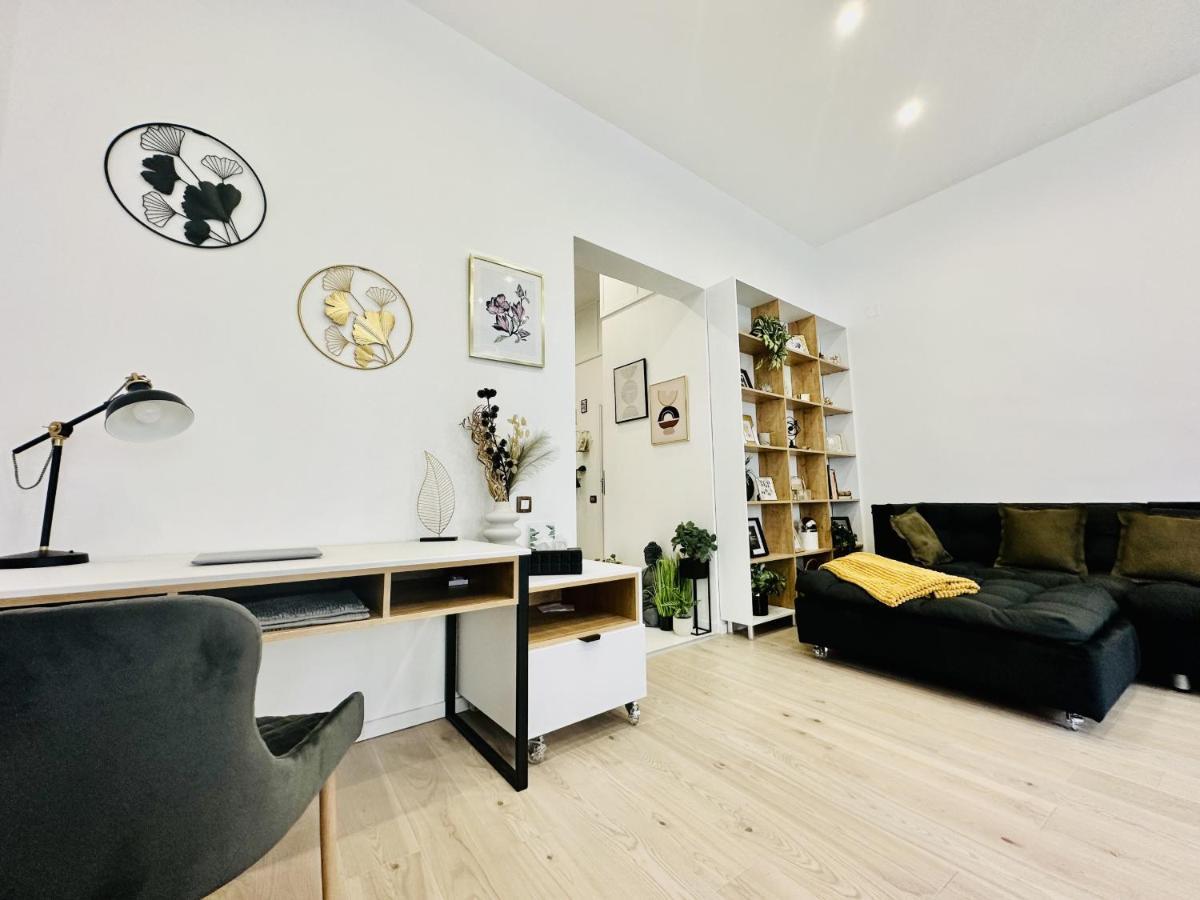Clever Studio Near Central Shopping Center Cluj-Napoca Esterno foto